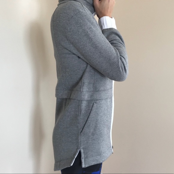 NWT lululemon light as warmth jacket! - Picture 3 of 6